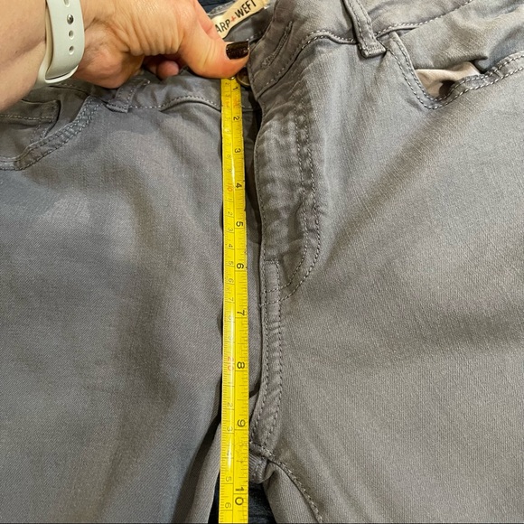 WARP + WEFT JFK SKINNY 28” light gray jeans - Picture 5 of 8
